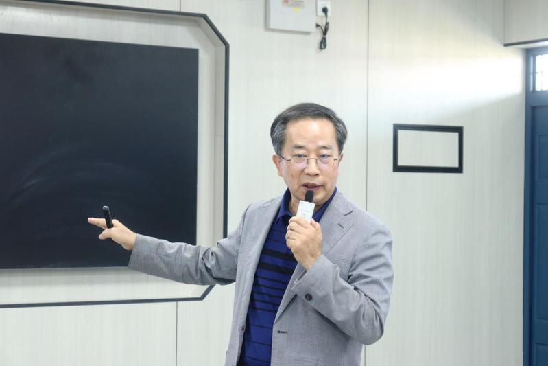 【学术讲座】李相培院长应邀为外国语学院师生作专题学术讲座